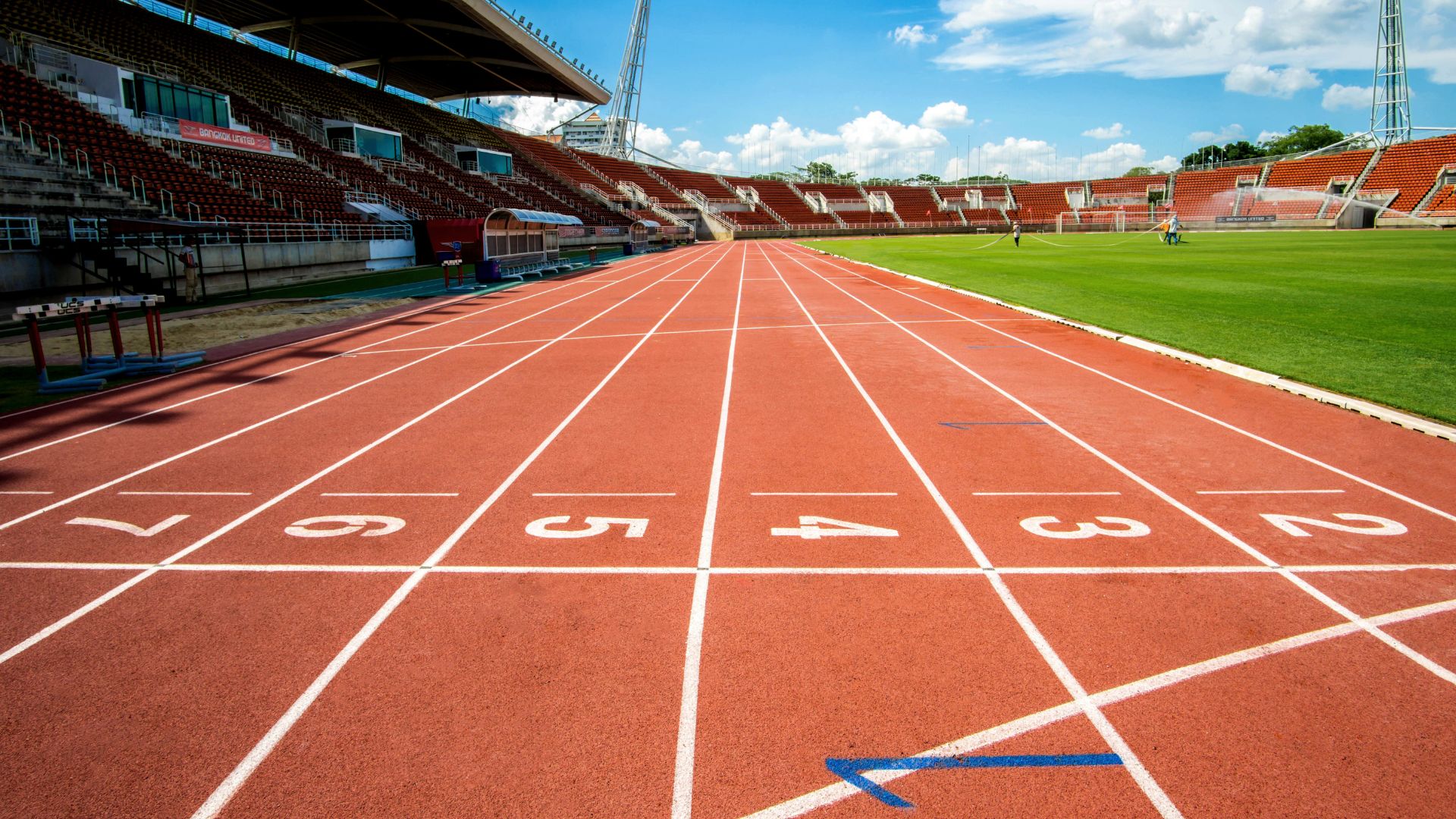 athletic track installation